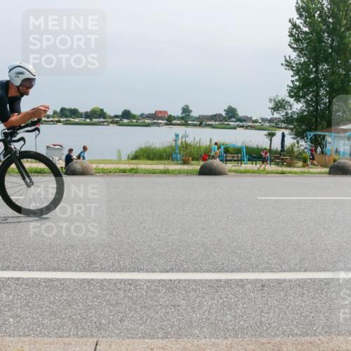 21.06.2025 - 27. Vierlanden-Triathlon H.Heesch http://msf.ph/oto/8031746 15.06.2025 11:34:03 Radfahren 221 meine-sportfotos.de