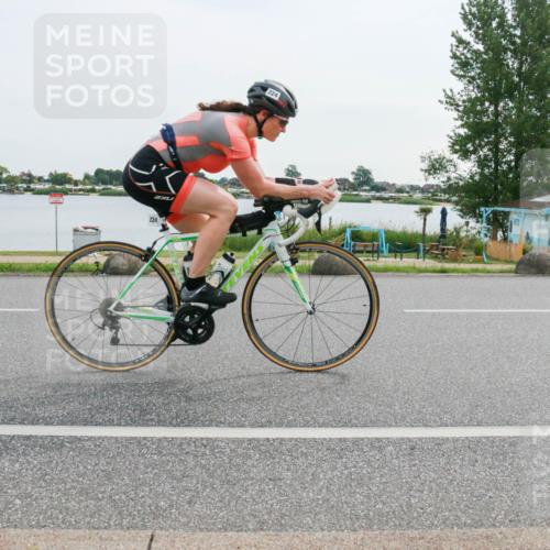 15.06.2025 - 27. Vierlanden-Triathlon H.Heesch http://msf.ph/oto/8031755 15.06.2025 10:37:47 Radfahren 191, 224 meine-sportfotos.de