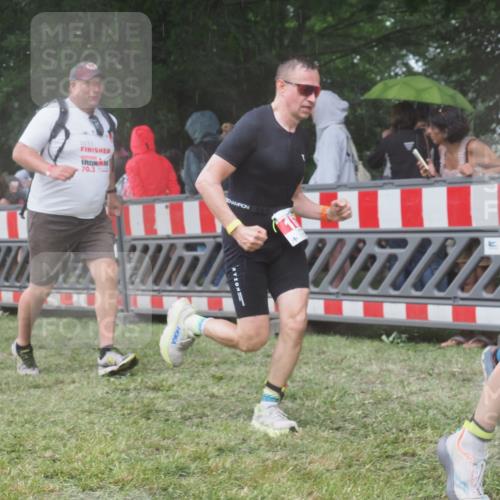 21.06.2025 - 27. Vierlanden-Triathlon KatJ http://msf.ph/oto/8031775 15.06.2025 13:41:12 Ziel 133, 167, 637, 961 meine-sportfotos.de