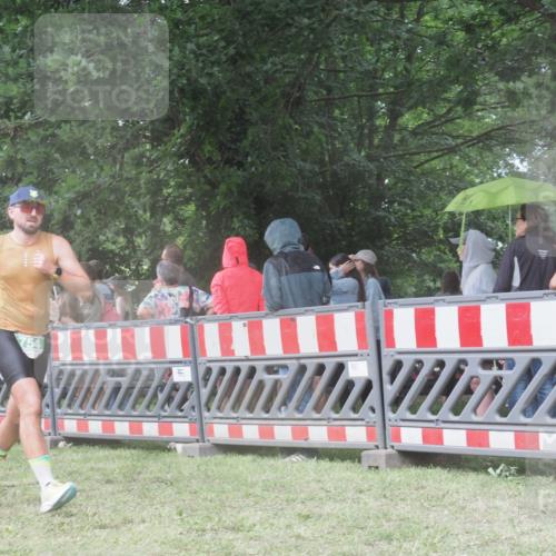 21.06.2025 - 27. Vierlanden-Triathlon KatJ http://msf.ph/oto/8031873 15.06.2025 13:41:31 Ziel 754 meine-sportfotos.de