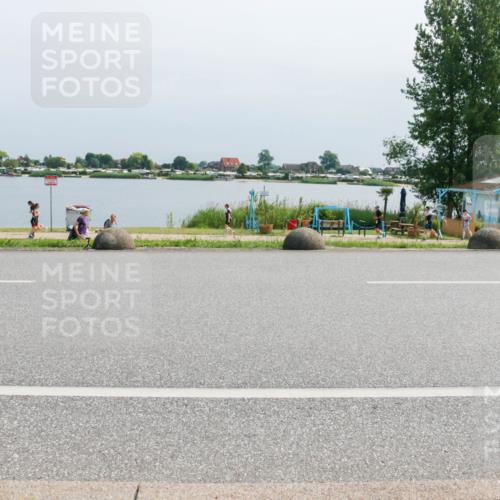 21.06.2025 - 27. Vierlanden-Triathlon H.Heesch http://msf.ph/oto/8031881 15.06.2025 11:34:20 Radfahren 806 meine-sportfotos.de
