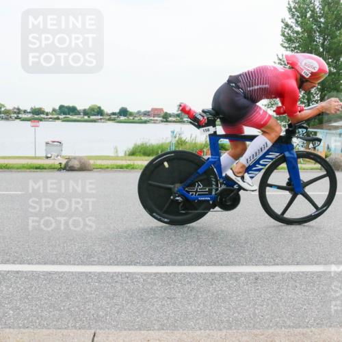 15.06.2025 - 27. Vierlanden-Triathlon H.Heesch http://msf.ph/oto/8031937 15.06.2025 10:38:44 Radfahren 158, 427 meine-sportfotos.de