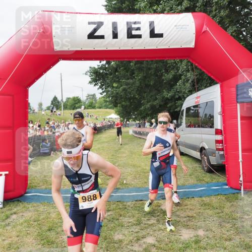 21.06.2025 - 27. Vierlanden-Triathlon MichiJ http://msf.ph/oto/8031978 15.06.2026 12:49:19 Ziel 764, 984, 986, 987, 988 meine-sportfotos.de