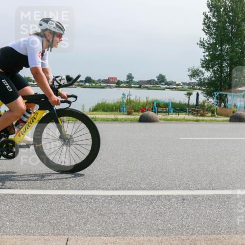 21.06.2025 - 27. Vierlanden-Triathlon H.Heesch http://msf.ph/oto/8031983 15.06.2025 11:34:33 Radfahren 250, 822, 905 meine-sportfotos.de
