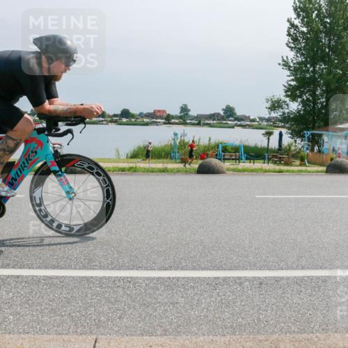 21.06.2025 - 27. Vierlanden-Triathlon H.Heesch http://msf.ph/oto/8032025 15.06.2025 11:34:50 Radfahren 707, 760, 894 meine-sportfotos.de