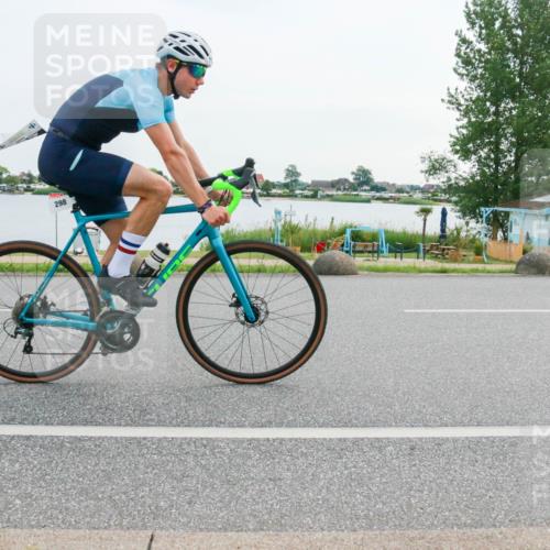15.06.2025 - 27. Vierlanden-Triathlon H.Heesch http://msf.ph/oto/8032075 15.06.2025 10:38:53 Radfahren 17, 235, 298 meine-sportfotos.de
