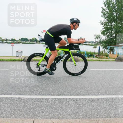 15.06.2025 - 27. Vierlanden-Triathlon H.Heesch http://msf.ph/oto/8032082 15.06.2025 10:38:54 Radfahren 17, 298 meine-sportfotos.de