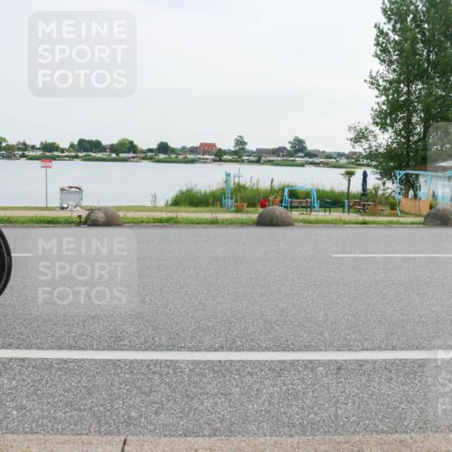 15.06.2025 - 27. Vierlanden-Triathlon H.Heesch http://msf.ph/oto/8032109 15.06.2025 10:39:06 Radfahren 148, 291, 548 meine-sportfotos.de
