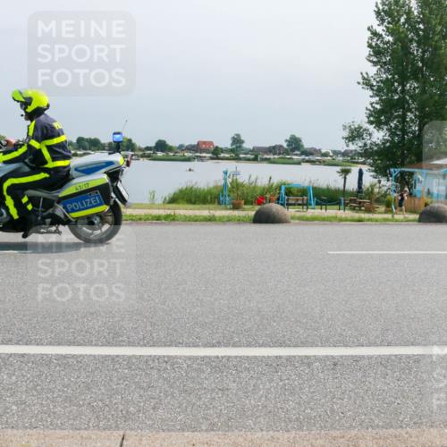21.06.2025 - 27. Vierlanden-Triathlon H.Heesch http://msf.ph/oto/8032199 15.06.2025 11:35:50 Radfahren 70, 735, 736 meine-sportfotos.de