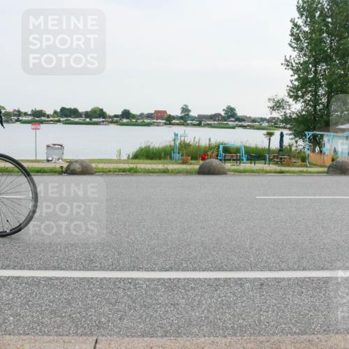15.06.2025 - 27. Vierlanden-Triathlon H.Heesch http://msf.ph/oto/8032245 15.06.2025 10:39:09 Radfahren 148, 291, 548 meine-sportfotos.de