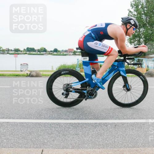 15.06.2025 - 27. Vierlanden-Triathlon H.Heesch http://msf.ph/oto/8032263 15.06.2025 10:39:16 Radfahren 186, 340, 377 meine-sportfotos.de