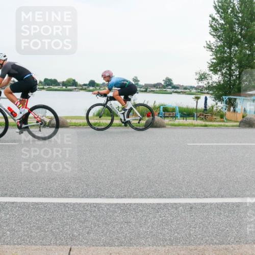 15.06.2025 - 27. Vierlanden-Triathlon H.Heesch http://msf.ph/oto/8032354 15.06.2025 10:39:33 Radfahren 59, 67, 130, 204, 281 meine-sportfotos.de