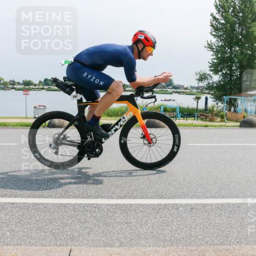 21.06.2025 - 27. Vierlanden-Triathlon H.Heesch http://msf.ph/oto/8032381 15.06.2025 11:36:40 Radfahren 23, 639, 697, 851 meine-sportfotos.de