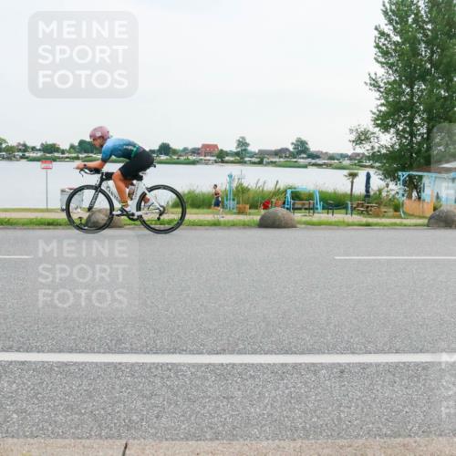 15.06.2025 - 27. Vierlanden-Triathlon H.Heesch http://msf.ph/oto/8032403 15.06.2025 10:39:34 Radfahren 59, 67, 130, 204, 281 meine-sportfotos.de