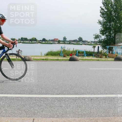 21.06.2025 - 27. Vierlanden-Triathlon H.Heesch http://msf.ph/oto/8032412 15.06.2025 11:36:54 Radfahren 123, 642 meine-sportfotos.de