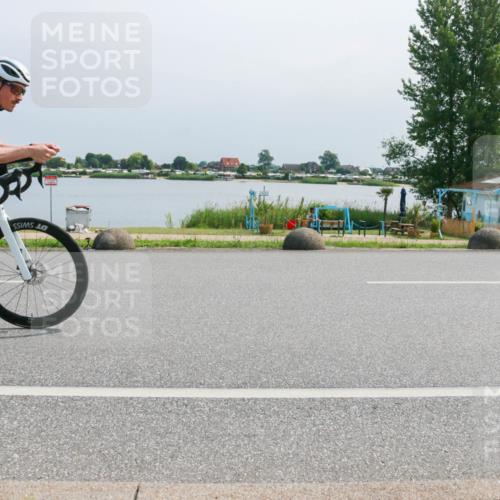 21.06.2025 - 27. Vierlanden-Triathlon H.Heesch http://msf.ph/oto/8032424 15.06.2025 11:36:58 Radfahren 123, 642 meine-sportfotos.de