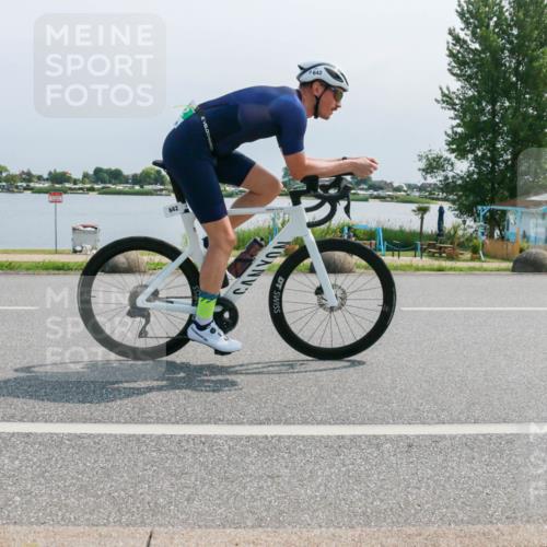 21.06.2025 - 27. Vierlanden-Triathlon H.Heesch http://msf.ph/oto/8032433 15.06.2025 11:36:58 Radfahren 123, 642 meine-sportfotos.de