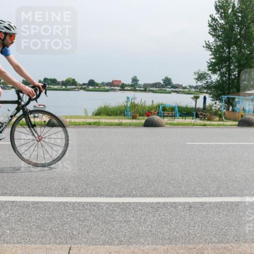 21.06.2025 - 27. Vierlanden-Triathlon H.Heesch http://msf.ph/oto/8032513 15.06.2025 11:37:47 Radfahren 683, 691, 759 meine-sportfotos.de
