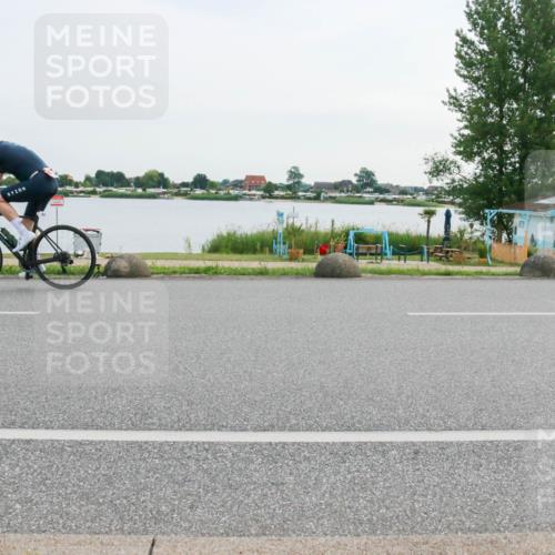 15.06.2025 - 27. Vierlanden-Triathlon H.Heesch http://msf.ph/oto/8032522 15.06.2025 10:40:12 Radfahren 43, 219 meine-sportfotos.de