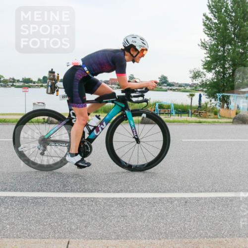 15.06.2025 - 27. Vierlanden-Triathlon H.Heesch http://msf.ph/oto/8032608 15.06.2025 10:40:31 Radfahren 228, 304 meine-sportfotos.de