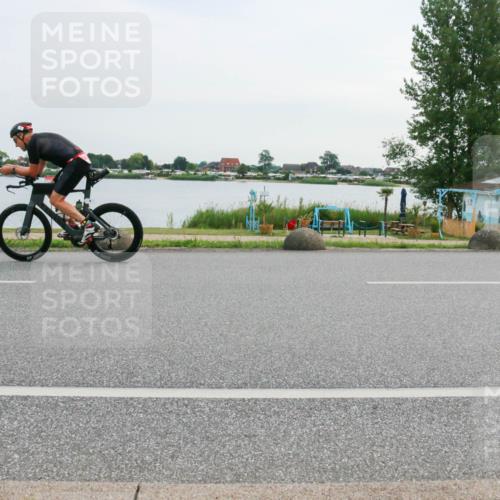 15.06.2025 - 27. Vierlanden-Triathlon H.Heesch http://msf.ph/oto/8032623 15.06.2025 10:40:37 Radfahren 9, 304, 309, 341 meine-sportfotos.de