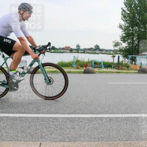 15.06.2025 - 27. Vierlanden-Triathlon H.Heesch http://msf.ph/oto/8032649 15.06.2025 10:40:37 Radfahren 9, 304, 309, 341 meine-sportfotos.de