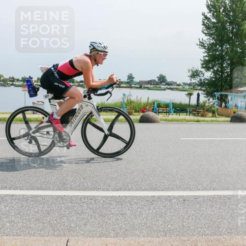 21.06.2025 - 27. Vierlanden-Triathlon H.Heesch http://msf.ph/oto/8032789 15.06.2025 11:39:04 Radfahren 227, 732, 733 meine-sportfotos.de