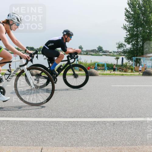 21.06.2025 - 27. Vierlanden-Triathlon H.Heesch http://msf.ph/oto/8032839 15.06.2025 11:39:17 Radfahren 220, 641, 667, 723, 746, 808 meine-sportfotos.de