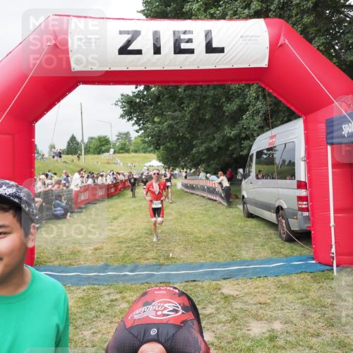 21.06.2025 - 27. Vierlanden-Triathlon MichiJ http://msf.ph/oto/8032843 15.06.2026 12:53:23 Ziel 35, 732, 989, 991, 992, 993 meine-sportfotos.de