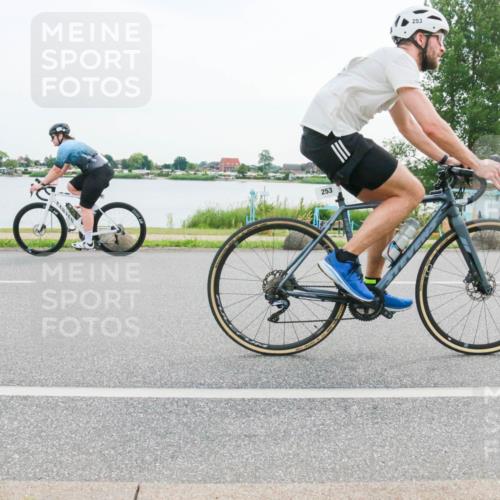 15.06.2025 - 27. Vierlanden-Triathlon H.Heesch http://msf.ph/oto/8032902 15.06.2025 10:40:43 Radfahren 9, 253 meine-sportfotos.de