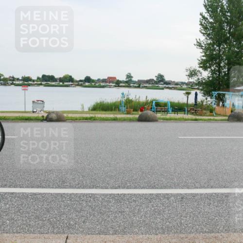 15.06.2025 - 27. Vierlanden-Triathlon H.Heesch http://msf.ph/oto/8033013 15.06.2025 10:41:07 Radfahren 187, 275, 289, 432, 1398 meine-sportfotos.de