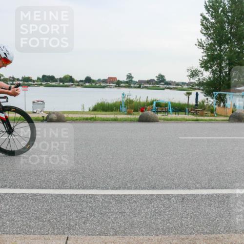 15.06.2025 - 27. Vierlanden-Triathlon H.Heesch http://msf.ph/oto/8033051 15.06.2025 10:41:13 Radfahren 114, 152, 187, 275, 366 meine-sportfotos.de