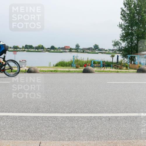 21.06.2025 - 27. Vierlanden-Triathlon H.Heesch http://msf.ph/oto/8033099 15.06.2025 11:40:00 Radfahren 654, 685, 711, 743 meine-sportfotos.de