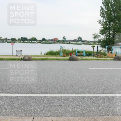 15.06.2025 - 27. Vierlanden-Triathlon H.Heesch http://msf.ph/oto/8033296 15.06.2025 10:41:37 Radfahren 106, 109, 127, 142, 198, 436 meine-sportfotos.de