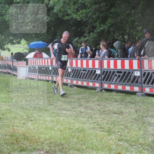 21.06.2025 - 27. Vierlanden-Triathlon KatJ http://msf.ph/oto/8033334 15.06.2025 13:45:02 Ziel 811, 881, 930, 956, 1114 meine-sportfotos.de