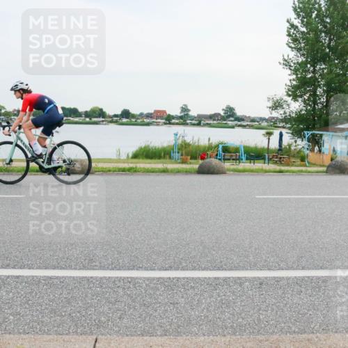 15.06.2025 - 27. Vierlanden-Triathlon H.Heesch http://msf.ph/oto/8033456 15.06.2025 10:41:46 Radfahren 22, 45, 93, 172, 205 meine-sportfotos.de