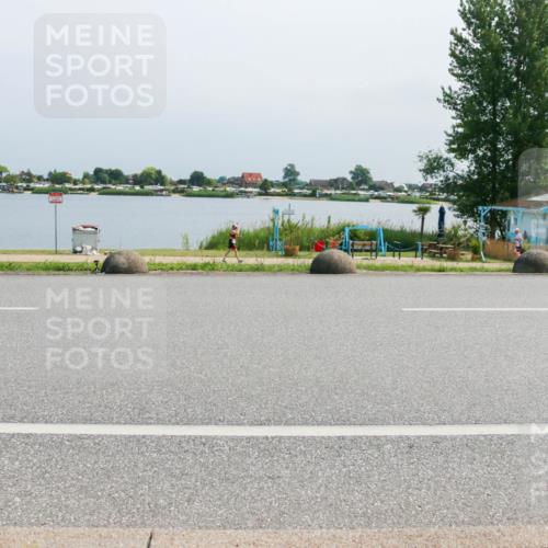 21.06.2025 - 27. Vierlanden-Triathlon H.Heesch http://msf.ph/oto/8033680 15.06.2025 11:40:56 Radfahren 200, 722 meine-sportfotos.de