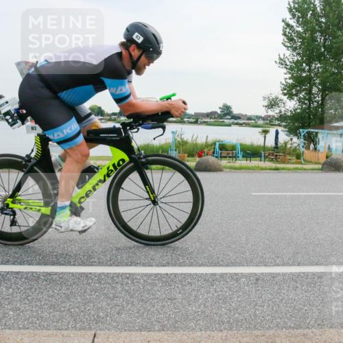 15.06.2025 - 27. Vierlanden-Triathlon H.Heesch http://msf.ph/oto/8033702 15.06.2025 10:41:48 Radfahren 45, 93, 134, 205 meine-sportfotos.de