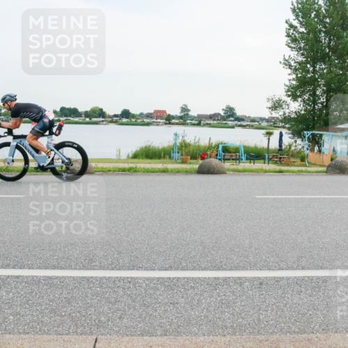 15.06.2025 - 27. Vierlanden-Triathlon H.Heesch http://msf.ph/oto/8033721 15.06.2025 10:41:50 Radfahren 34, 45, 93, 121, 134, 205 meine-sportfotos.de