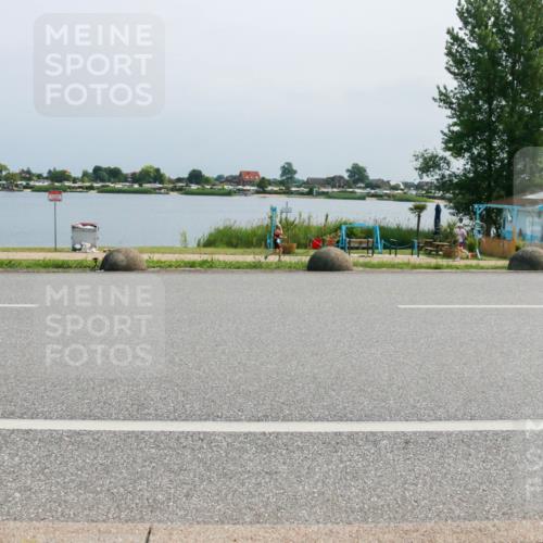 21.06.2025 - 27. Vierlanden-Triathlon H.Heesch http://msf.ph/oto/8033724 15.06.2025 11:40:57 Radfahren 200, 722 meine-sportfotos.de