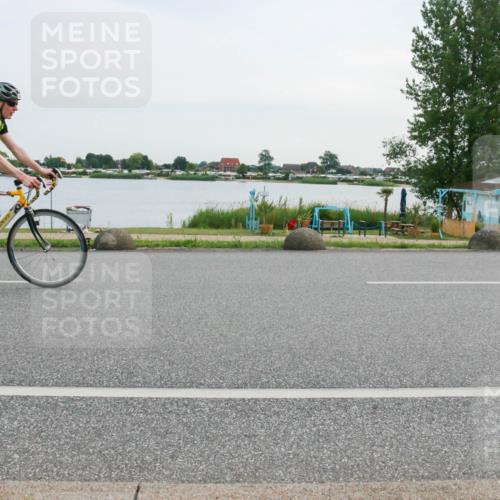 15.06.2025 - 27. Vierlanden-Triathlon H.Heesch http://msf.ph/oto/8033893 15.06.2025 10:41:57 Radfahren 34, 121, 151, 213, 250, 293 meine-sportfotos.de