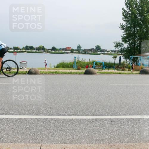 21.06.2025 - 27. Vierlanden-Triathlon H.Heesch http://msf.ph/oto/8033922 15.06.2025 11:41:03 Radfahren 649, 883 meine-sportfotos.de