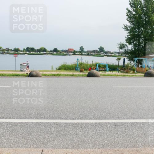21.06.2025 - 27. Vierlanden-Triathlon H.Heesch http://msf.ph/oto/8033965 15.06.2025 11:41:04 Radfahren 649, 883 meine-sportfotos.de