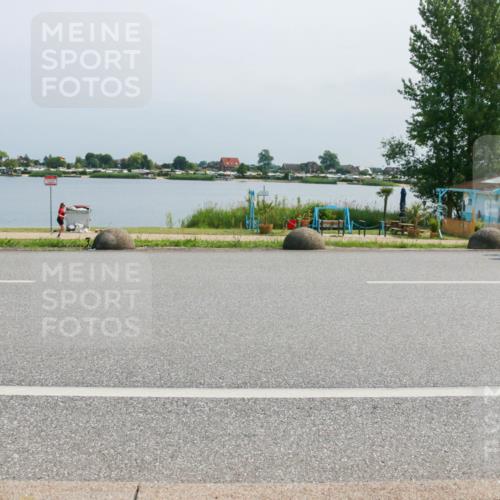 21.06.2025 - 27. Vierlanden-Triathlon H.Heesch http://msf.ph/oto/8034056 15.06.2025 11:41:07 Radfahren 649, 715, 867, 883, 884 meine-sportfotos.de