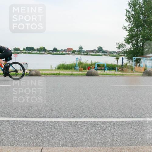 15.06.2025 - 27. Vierlanden-Triathlon H.Heesch http://msf.ph/oto/8034202 15.06.2025 10:42:39 Radfahren 199 meine-sportfotos.de