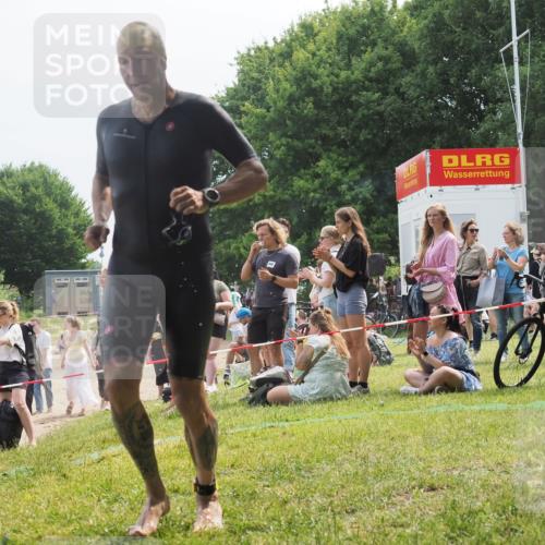 21.06.2025 - 27. Vierlanden-Triathlon KatJ http://msf.ph/oto/8034347 15.06.2025 11:18:14 Schwimmen 834 meine-sportfotos.de