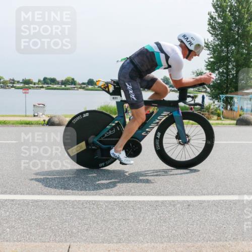21.06.2025 - 27. Vierlanden-Triathlon H.Heesch http://msf.ph/oto/8034356 15.06.2025 11:41:35 Radfahren 705, 831 meine-sportfotos.de