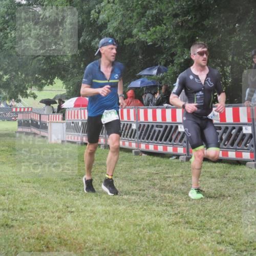 21.06.2025 - 27. Vierlanden-Triathlon KatJ http://msf.ph/oto/8034494 15.06.2025 13:49:02 Ziel 792, 825, 1148 meine-sportfotos.de