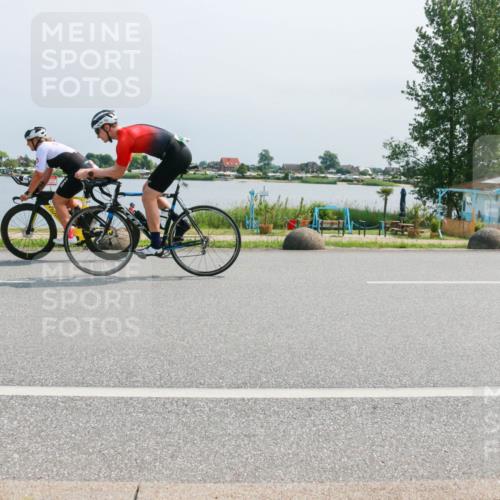 21.06.2025 - 27. Vierlanden-Triathlon H.Heesch http://msf.ph/oto/8034501 15.06.2025 11:42:19 Radfahren 250, 702 meine-sportfotos.de