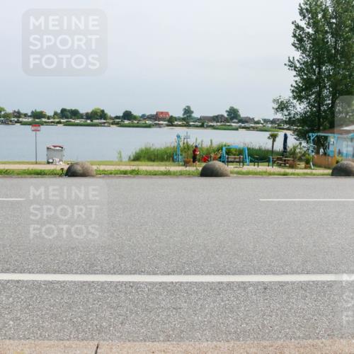 21.06.2025 - 27. Vierlanden-Triathlon H.Heesch http://msf.ph/oto/8034533 15.06.2025 11:42:21 Radfahren 250, 702 meine-sportfotos.de